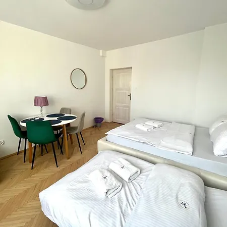 Campeggio A 3 W Centrum Gdyni *